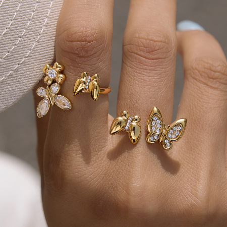 Bagues romantiques en acier inoxydable doré avec zircon, collection Sweet Butterfly.