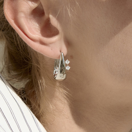 Boucles d'oreilles créoles pour femmes, en acier inoxydable imperméable, couleur or, forme elliptique simple, ornées de zircon.