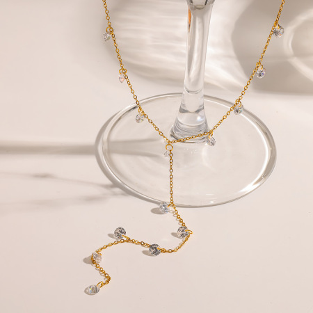 Collier pendentif femme luxueux et élégant en acier inoxydable doré avec zircon, chaîne ronde et étanche 2