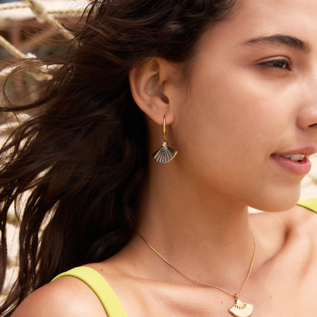 Ensembles de colliers pour femmes en acier inoxydable imperméable, ajourés, de couleurs or et argent, sertis de zircon, au style rétro 2