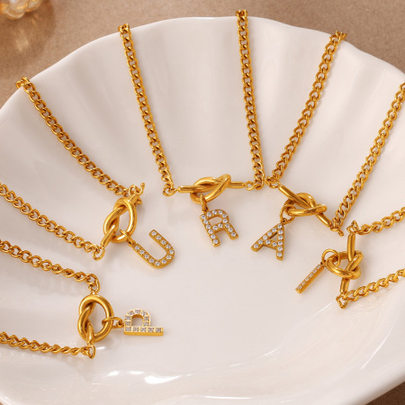 Colliers pendentifs pour femmes en acier inoxydable, étanches, couleur or et zircon, avec lettre 2