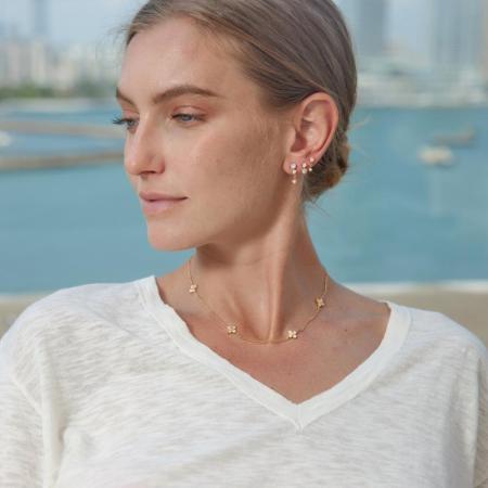 Ensembles de colliers pour femmes en acier inoxydable imperméable, couleur or, avec chaîne étoile simple et élégante et zircon.
