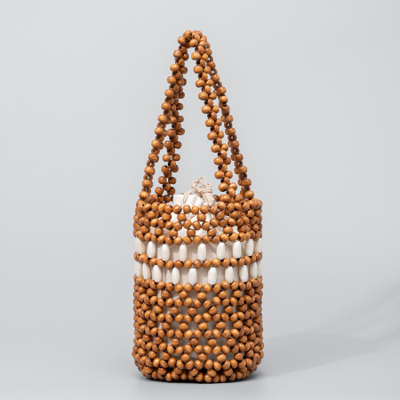 Sac seau femme en bois multicolore ajouré et perles tissées style vacances