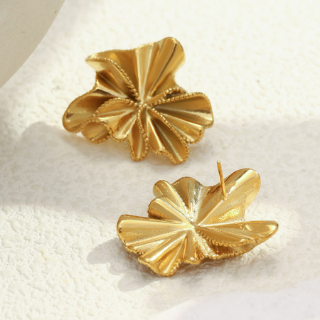 Boucles d'oreilles puces rétro à fleurs en acier inoxydable étanche couleur or pour femmes 2