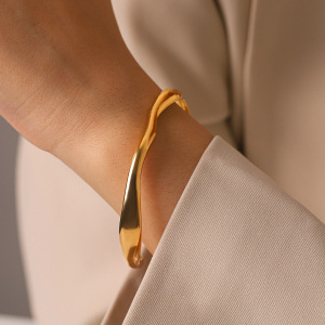Bracelets Manchettes Étanches En Acier Inoxydable Daily Lines Pour Femmes h5 Image5