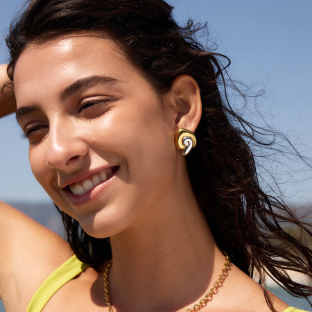 Boucles d'oreilles pour femmes en acier inoxydable étanche, style coquillage, couleurs or et argent. 2