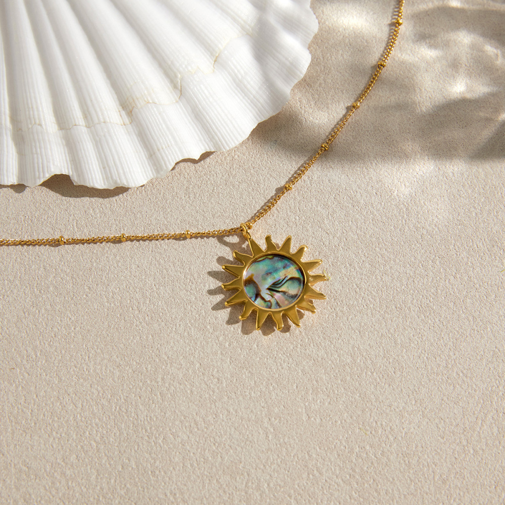 Colliers Pendentifs Rétro Soleil Et Lune En Acier Inoxydable, Couleur Or, Avec Strass Et Coquillage Image3