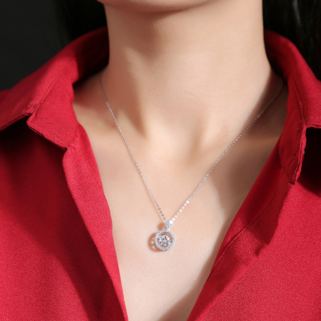 Colliers pour femmes en moissanite S925, forme géométrique élégante et luxueuse 2