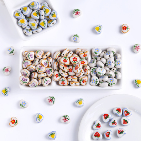 1 perle de bijou en céramique en forme de cœur