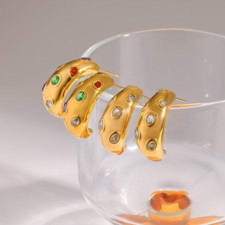 Boucles d'oreilles puces pour femmes, en acier inoxydable imperméable, couleur or, forme simple en C, ornées de strass.