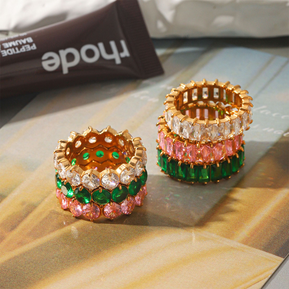Bagues De Luxe Rondes Et Rectangulaires En Acier Inoxydable Étanche Couleur Or Avec Zircon Pour Femmes Image3