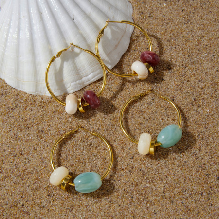 Boucles d'oreilles créoles simples en acier inoxydable étanche couleur or pour femmes