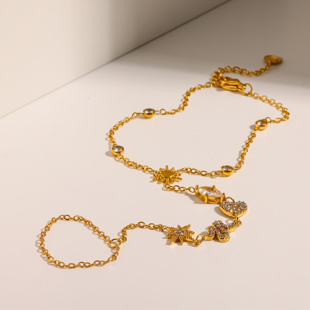 Chaîne de poignet élégante et luxueuse en acier inoxydable doré, motif cœur et étoile, ornée d'un serpent. 2