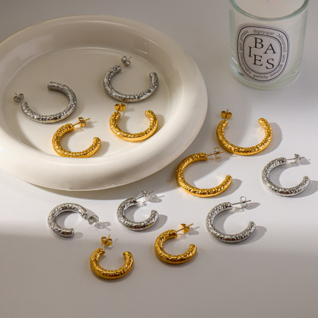 Boucles d'oreilles puces pour femmes, en acier inoxydable, couleur or, étanches, en forme de C, à porter au quotidien