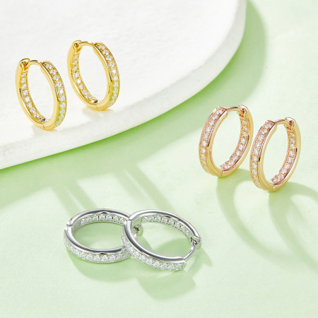 Boucles d'oreilles pour femmes en moissanite plaquée platine S925, style cercle simple et élégant. 2