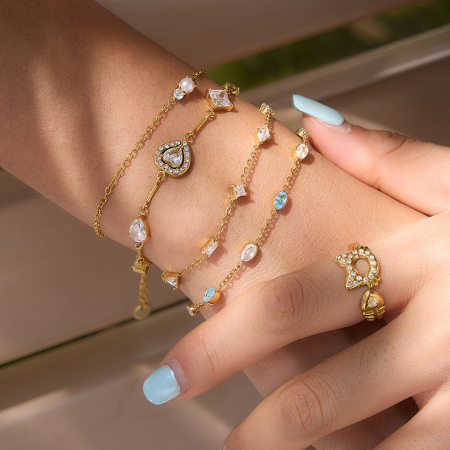 Bracelet à maillons pour femme en acier inoxydable, couleur or, avec zircon, forme simple cœur elliptique.
