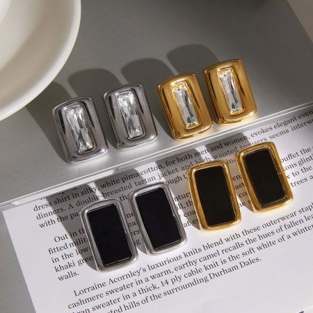 Boucles d'oreilles puces rectangulaires simples en acier inoxydable étanche couleur or avec zircon pour femmes 2