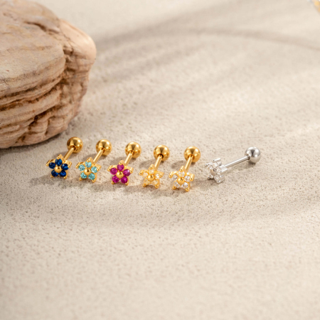 Boucles d'oreilles piercing pour femme, motif floral simple, couleur cuivre doré et zircon.