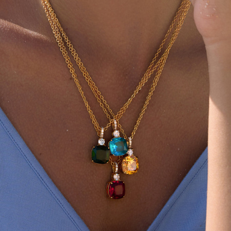 Colliers pendentifs rectangulaires simples en acier inoxydable étanche couleur or pour femmes