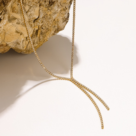Collier pendentif femme luxueux et élégant en acier inoxydable, couleur or, avec zircon, et chaîne en acier inoxydable étanche. 2