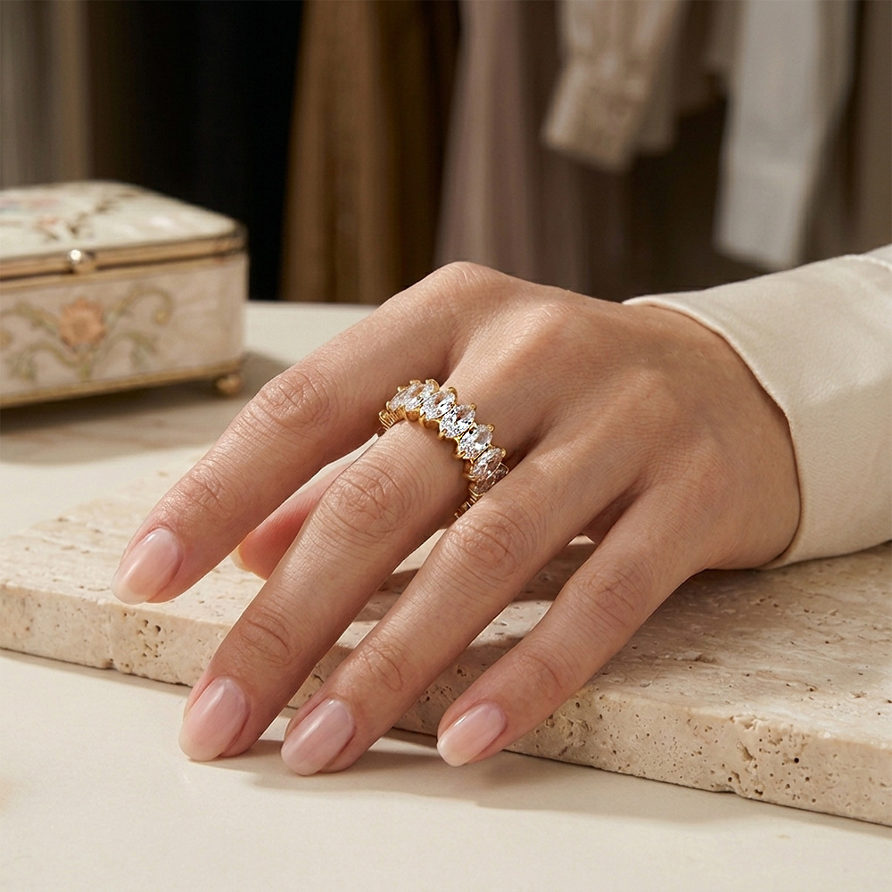 Bagues Pour Femmes En Acier Inoxydable Étanche Couleur Or Avec Zircon Et Pierre Précieuse Image3