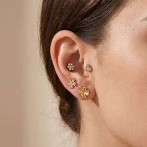 Boucles D'Oreilles Puces Pour Femmes En Acier Inoxydable Doré, Imperméables, Ornées De Strass Et Représentant Des Fleurs h5 Image3