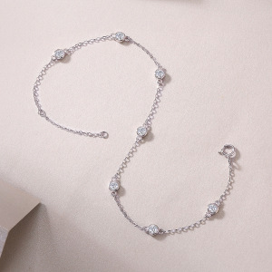 Bracelet En Moissanite S925 Plaqué Platine, Simple Et Élégant, Avec Chaîne Ronde Et Pendentif Rond. h5 Image3