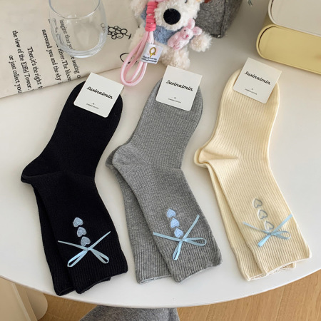 Chaussettes mi-mollet basiques à nœud en forme de cœur