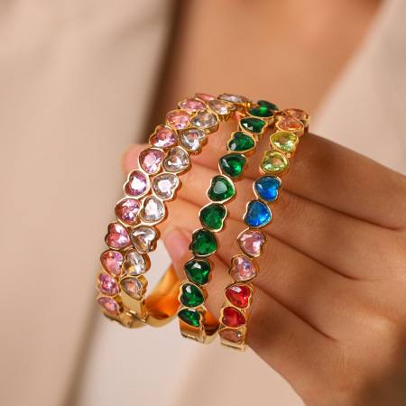 Bracelet jonc de luxe pour femme, en acier inoxydable, étanche, couleur or, orné d'un cœur, avec zircon.