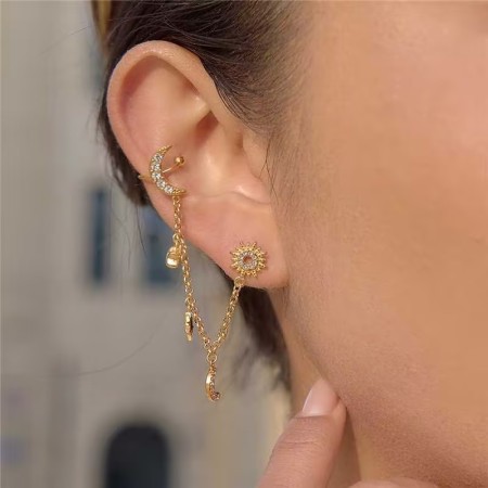 Boucles d'oreilles pendantes pour femme, en acier inoxydable, imperméables, couleur or, avec strass, motif étoile et lune. 2
