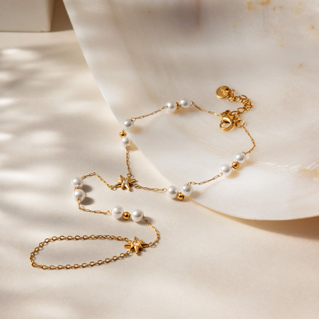 Chaîne de poignet pour femme, collection Simple Sweet Beads, en acier inoxydable étanche couleur or.