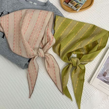 Écharpes d'été pour femmes en polyester à rayures florales rétro de la série classique 2