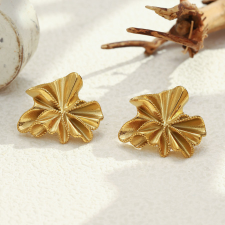 Boucles d'oreilles puces rétro à fleurs en acier inoxydable étanche couleur or pour femmes