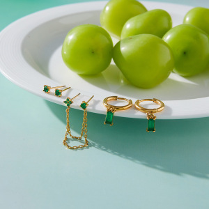 Boucles D'Oreilles Pour Femmes Simple Clover Rectangulaires En Acier Inoxydable Étanche Couleur Or Avec Zircon h5 Image4