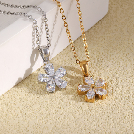 Colliers pendentifs pour femmes en acier inoxydable doré avec zircon et fleur douce