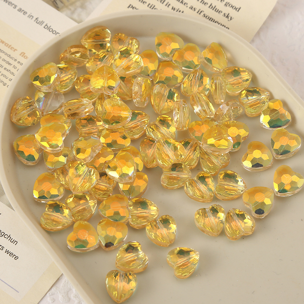 1 Sachet De Perles De Verre En Forme De Cœur (10 Perles Par Sachet)
