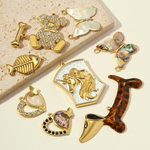 Pendentif Femme En Acier Inoxydable Étanche Couleur Or, Motif Cheval De Manège Mignon, Cœur Et Papillon h5 Image2