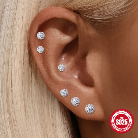 Boucles d'oreilles élégantes en moissanite, plaquées platine et serties sur de l'argent sterling 925. 2