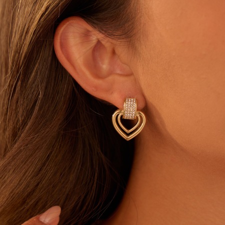 Boucles d'oreilles pendantes Simple Series Daily Heart pour femmes, en acier inoxydable doré, étanches.