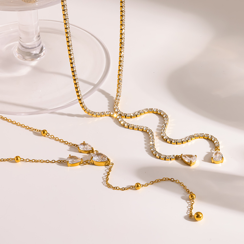 Colliers Pendentifs Pour Femmes, Luxueux Et Élégants, En Forme De Goutte, En Acier Inoxydable Étanche Couleur Or Et Zircon. Image3