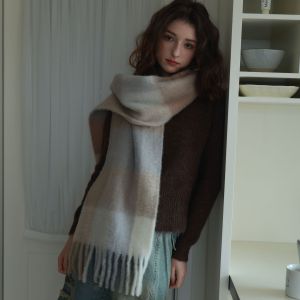 Écharpes D'Hiver En Laine Et Polyester Mélangés, À Carreaux Doux Et Pompons, De La Série Simple h5 Image4