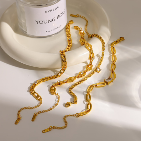 Bracelet à maillons pour femme en acier inoxydable doré, imperméable, de forme géométrique et orné de strass. 2
