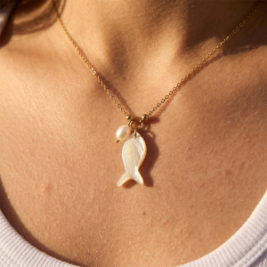 Colliers Pendentifs Pour Femmes, Collection Simple, Mignons, En Forme De Poisson, En Acier Inoxydable Étanche, Couleur Or h5 Image4