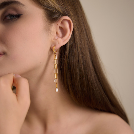 Boucles d'oreilles pendantes pour femme, élégantes, à pompon, en acier inoxydable, couleur or, de la collection Simple Series. 2