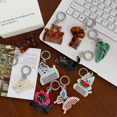 Porte-clés et mini-peignes en forme d'animaux mignons 2