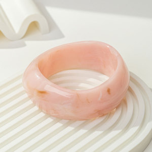 Bracelets Pour Femmes En Résine À Dégradé De Couleurs Et De Forme Irrégulière h5 