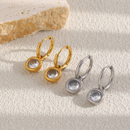 Boucles d'oreilles créoles simples en acier inoxydable, étanches, couleur or, avec zircon.
