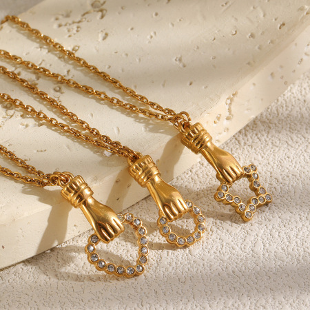 Colliers pendentifs pour femmes en forme de cœur romantique, en acier inoxydable étanche, couleur or et strass
