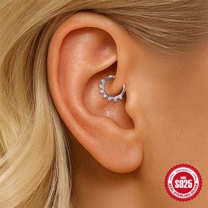 Boucles D'Oreilles Pour Femme En Moissanite S925 Plaqué Platine, Forme Ronde Simple Et Luxueuse, Ornées De Pierres Précieuses. h5 Image5