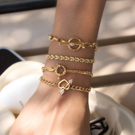 Bracelet chaîne élégant en forme de cœur, en acier inoxydable, étanche, couleur or, pour femme, collection Simple Series.